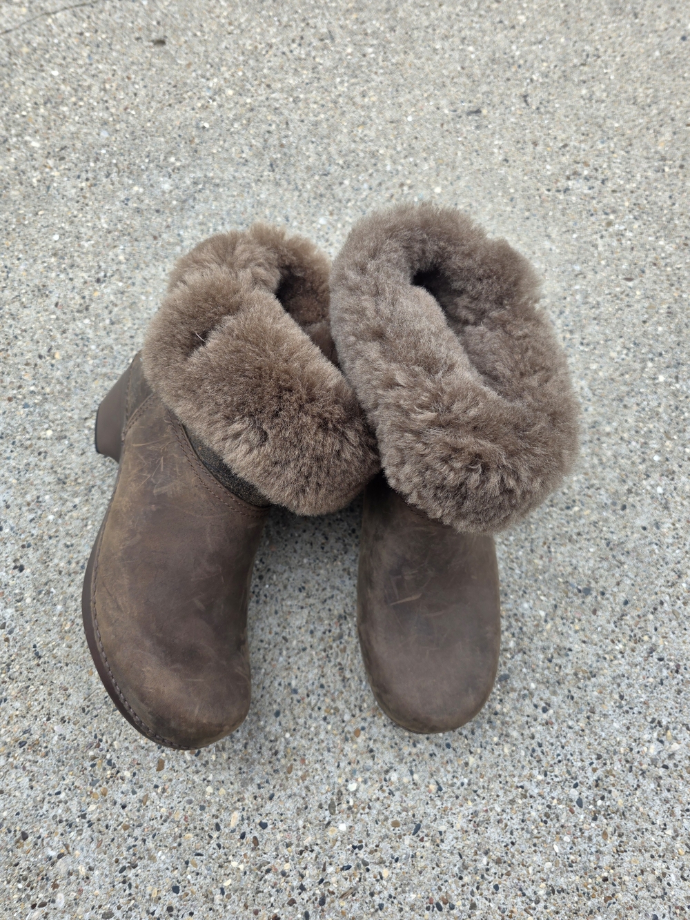 Dansko Women’s Cozy Shearling-Lined Brown Leather Ankle Boots Size 40(9.5-10)